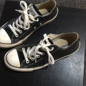 Black converse